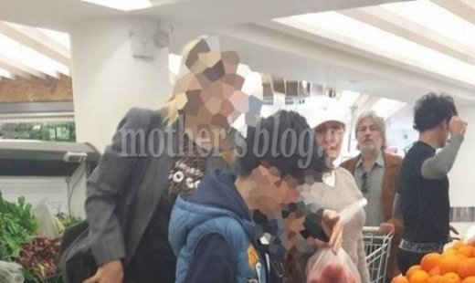 Αποκλειστικό: Γνωστή Ελληνίδα παρουσιάστρια στο σούπερ μάρκετ μαζί με τα παιδιά της (φωτό)