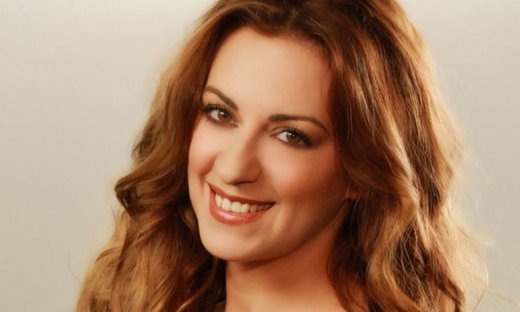 Ευαγγελία Μουμούρη: «Δεν θέλω να διαγράψω τίποτα από το παρελθόν»