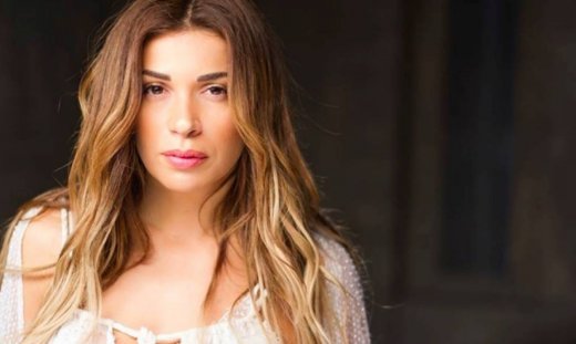 Ελένη Χατζίδου: Σκέφτηκε να εγκαταλείψει το τραγούδι;