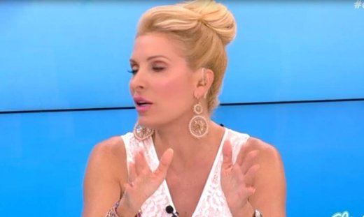 Ελένη Μενεγάκη: Ο γιος της αρνήθηκε να... τη συνοδεύσει σε έξοδό της