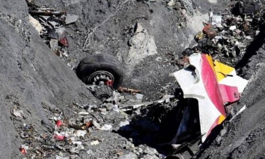 Τα μεγαλύτερα αεροπορικά δυστυχήματα του 2015 και η "μαύρη λίστα" των εταιρειών