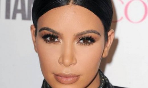 Kim Kardashian: Ζυγίζεται μπροστά στον φακό και αποκαλύπτει πόσα κιλά έχει χάσει