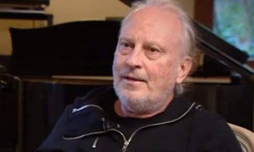 Ρόμπερτ Ουίλιαμς: «Το τραγούδι που έγραψα για τη Ν.Δ. τελείωσε την καριέρα μου εκεί»