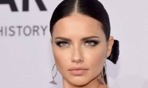 Μα ειλικρινά τι φόρεσε; Η Adriana Lima σε ακόμη μία τραγική εμφάνιση