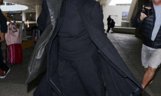 Stop the Press: Η διάσημη τραγουδίστρια κλείνει τα 50 και γίνεται για πρώτη φορά μαμά