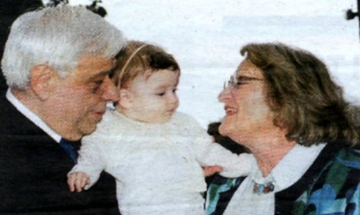 Ο πρόεδρος της Δημοκρατίας βάφτισε την εγγονή του! (φωτό)