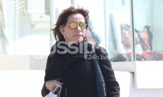 Βόλτα στην Μύκονο για την Μαριάννα Λάτση