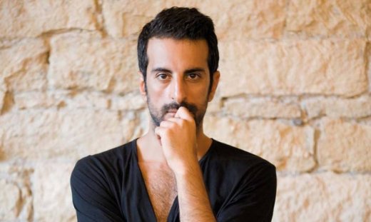 Στέλιος Κουδουνάρης: «Οι καλλιτέχνες είναι κανονικοί άνθρωποι»