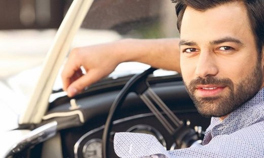 Θα πάθετε πλάκα όταν δείτε το σπίτι του Ανδρέα Γεωργίου