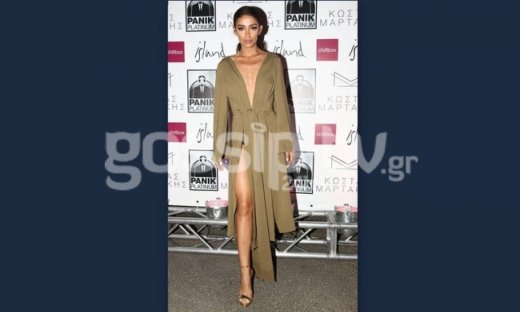 Μια ανέμελη, αυθόρμητη πόζα