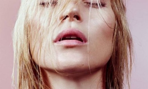 Η Kate Moss αποκάλυψε το ...απλούστατο μυστικό ομορφιάς της!