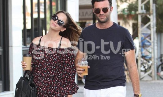 Πατρίτσια Μιλλίκ Περιστέρη-Τζωρτζ Παπακώστας: Μεσημεριανή βόλτα στη Γλυφάδα