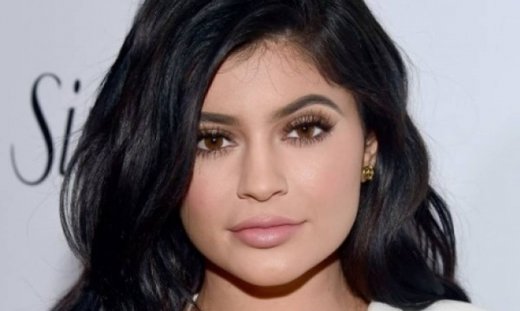 Είναι η Kylie Jenner έγκυος; H φωτογραφία που «έβαλε φωτιά» στο Instagram!