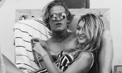 5 σημάδια που δείχνουν ότι είναι κρυφά ερωτευμένος μαζί σου