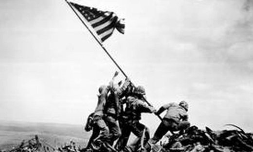 Ο πρωταγωνιστής ενός θρυλικού καρέ δικαιώνεται, 70 χρόνια μετά