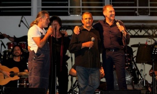 Γεράσιμος Ανδρεάτος: Πλημμύρισε το Βεάκειο θέατρο Πειραιά