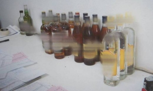 Ο «χαζός», ο «κοντός», ο «περίεργος» και τα ποτά μπόμπες στην Αθήνα