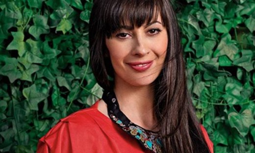 Βίκυ Βολιώτη: «Αφοσιώθηκα στο θέατρο με απόλυτη λατρεία και πίστη»