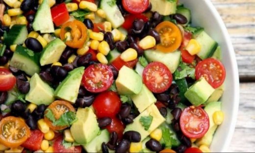 Η πιο εύκολη και πιο χορταστική σαλάτα του καλοκαιριού!