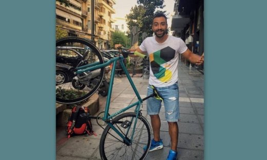 Σάκης Τανιμανίδης: Βόλτες με το ποδήλατο