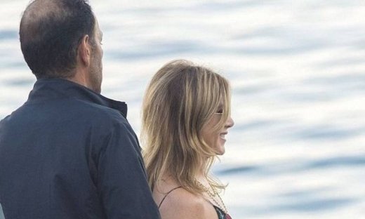 Η Jennifer Aniston σε μία εμφάνιση που κανείς δεν πρέπει να χάσει