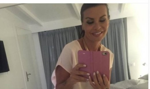 Γενέθλια για τη Νίνα Λοτσάρη -  Δε θα πιστεύετε πόσο χρονών γίνεται