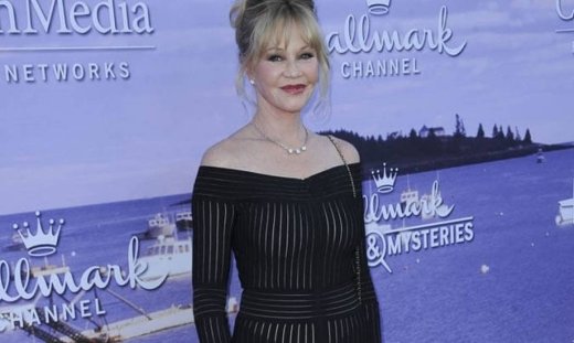 Melanie Griffith: Αναστατώνει με την εμφάνισή της στα 58 της