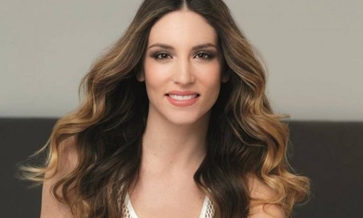 Αθηνά Οικονομάκου: «Τρώω ό,τι μπούρδα υπάρχει αλλά δεν βάζω κιλά»