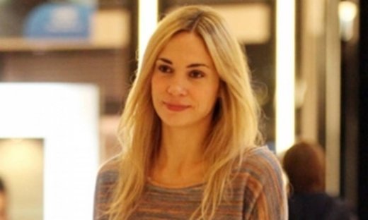 Η Λίνα Σακκά μεταμορφώνεται σε… λυσσασμένη γάτα!