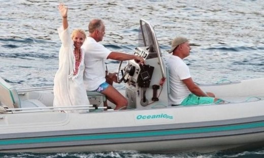 Οι ονειρεμένες διακοπές της Μαρίας Μπεκατώρου και του συζύγου της στην Κεφαλονιά