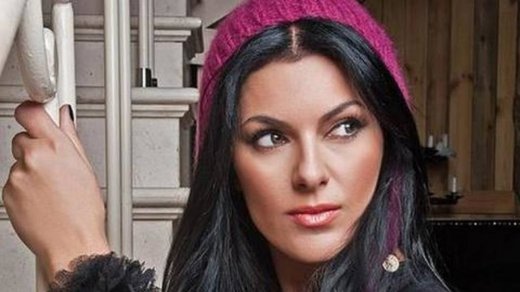 Δεύτερο χτύπημα για την Μπαλτζή: Σε κίνδυνο η μοναχοκόρη της, το χειρουργείο και οι δύσκολες ώρες