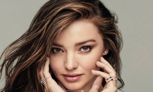 Ζηλέψαμε απίστευτα την επίπεδη κοιλιά της Μiranda Kerr! Δες απλά την εμφάνιση της και μείνε