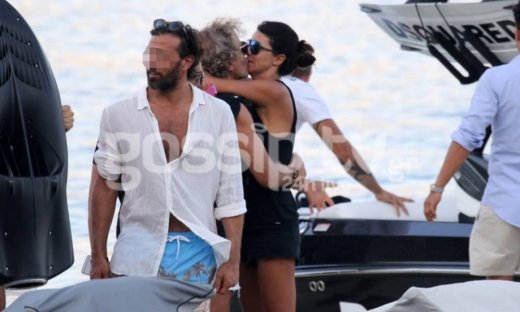 Μυκονιάτικα φιλιά για τον δισεκατομμυριούχο επιχειρηματία