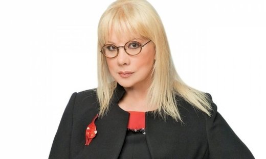 Η Άννα Ανδριανού αποκαλύπτει τι θα γίνει στους «9 μήνες»