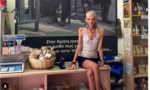 Η Νανά Καραγιάννη χαμογελά ξανά μετά την περιπέτεια με την υγεία της