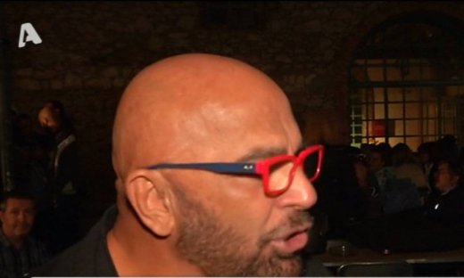 Ζουγανέλης: «Δεν είναι αρπακτικό ο Μπέζος»