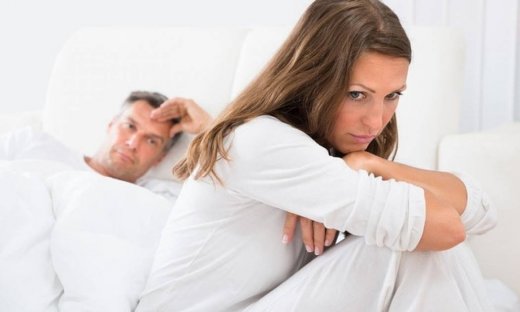 Σεξουαλικές ανασφάλειες: Σε ποια ηλικία «χτυπούν» τις γυναίκες;