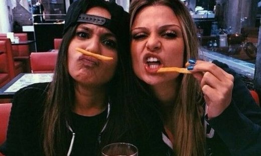 Τι είναι το benching και γιατί απειλεί να... «ισοπεδώσει» την ερωτική σου ζωή;