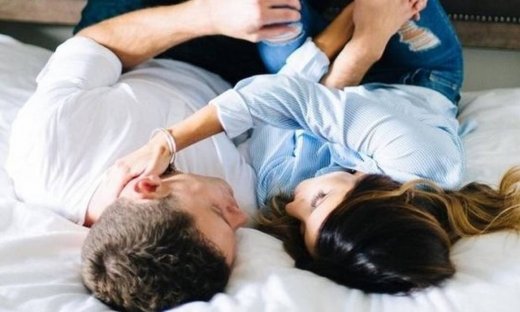 Ας πέσουν οι μάσκες: Αυτοί είναι οι βασικοί φόβοι που όλες έχουμε κατά τη διάρκεια του σεξ