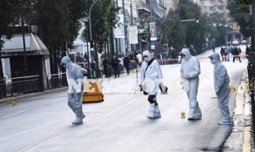 Συναγερμός στην Αντιτρομοκρατική: Βόμβα στο υπουργείο Εργασίας (pics&vids)