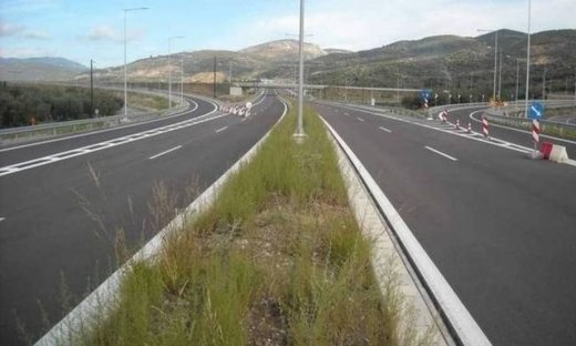 Συναγερμός στην Εθνική Οδό Αθηνών – Κορίνθου (pics - vid)