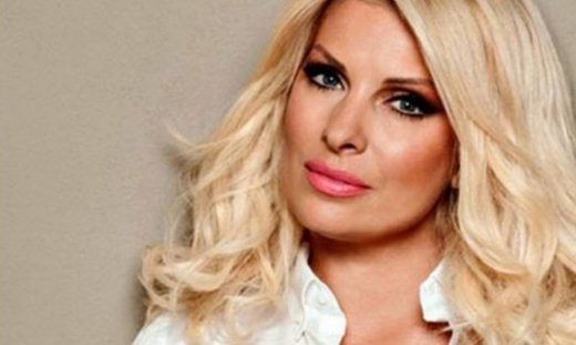 Ο διάλογος της Μενεγάκη με τον γιο της στο Instagram