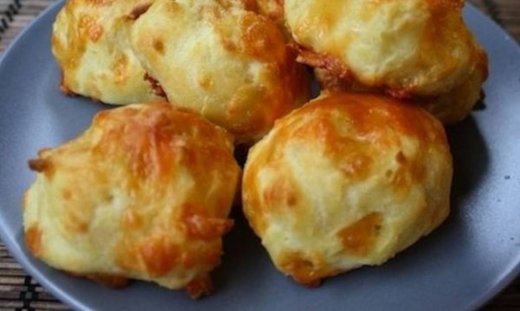 Φανταστικά ψωμάκια γεμιστά με τυριά!