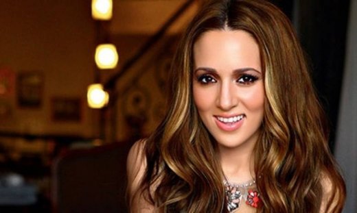 Καλομοίρα: «Τα παιδιά μου θέλω να μάθουν την ελληνική γλώσσα»