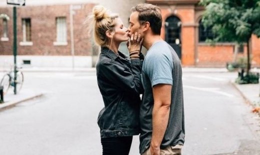 To βασικό σημάδι που φανερώνει ότι δεν ενδιαφέρεται για σένα