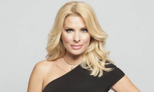 Η selfie της Ελένης μέσα στο αυτοκίνητο!