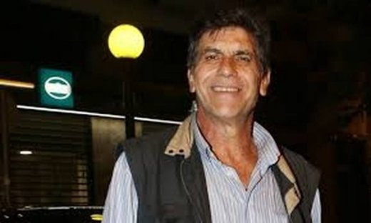 Μπέζος: «Ζούµε στην εποχή που οι ηµιµαθείς ξερόλες έχουν γνώµη και άποψη για όλα»