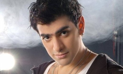 Σοκ. Πέθανε προχθές ο πατέρας του Σαρμπέλ (Nassos blog)