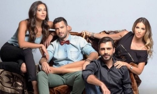 «Έλα στη θέση μου»: Οι δημοσιογράφοι κάνουν στενό μαρκάρισμα στη Φαίη