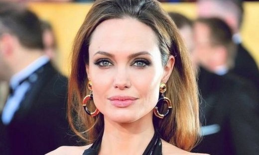Η Angelina Jolie, παρά τον χωρισμό, γίνεται ξανά μαμά